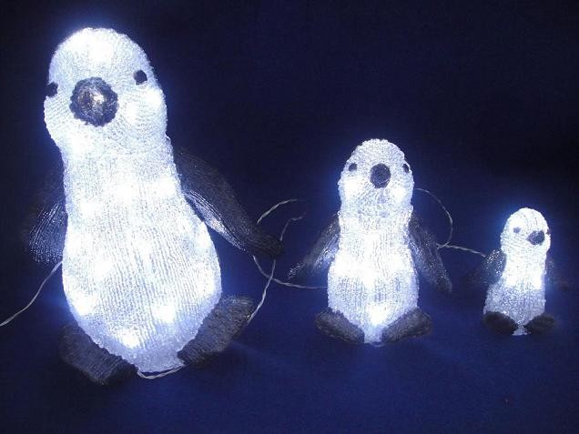  made in china  FY-001-A08 cheap christmas PENGUIN FAMILY acrylic light bulb lamp  factory